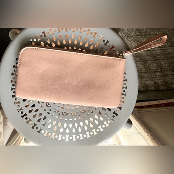 Jessica Simpson clutch purse - Picture 6 of 6